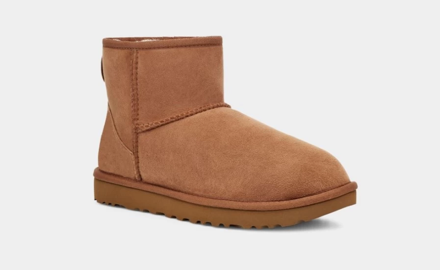 UGG Women's Classic Mini II Boot in Chestnut | Genuine Shearling Winter Boots