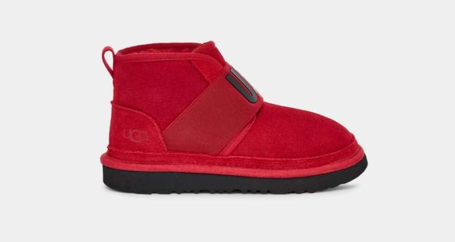 UGG Kids Neumel II Graphic Boots in Samba Red & Black for Stylish Comfort