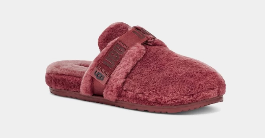 "UGG Fluff It All-Gender Red Wine Slippers – Cozy Unisex House Shoes"