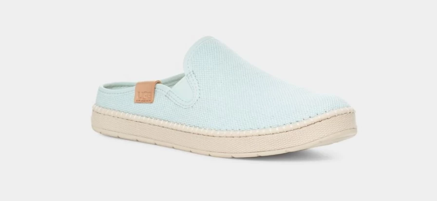 UGG Women's Sky Delu Boots | Comfortable & Stylish Footwear