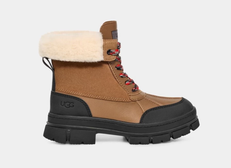UGG Women's Ashton Addie Boots in Chestnut