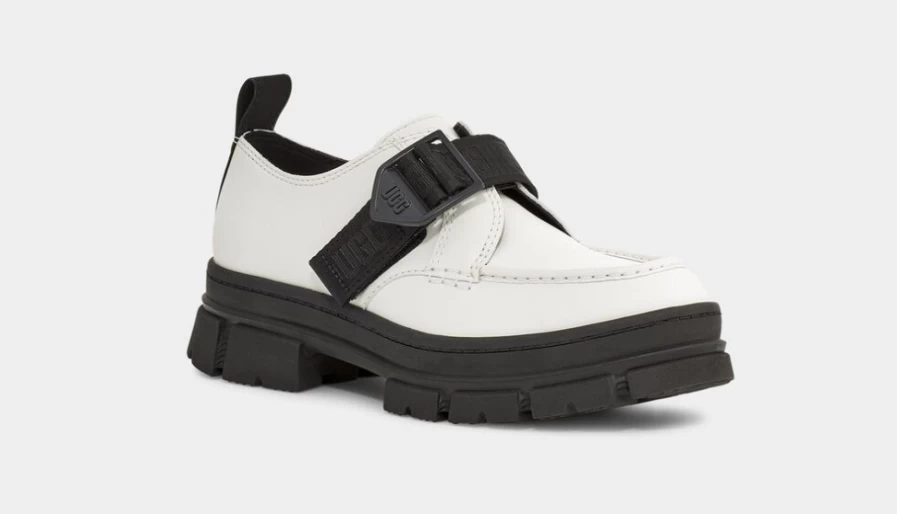 UGG Women's Alameda Chelsea Boots in Black