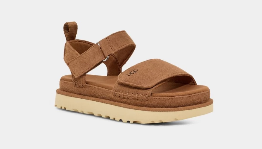 UGG Women's Chestnut Goldenstar Boots | Comfort & Style